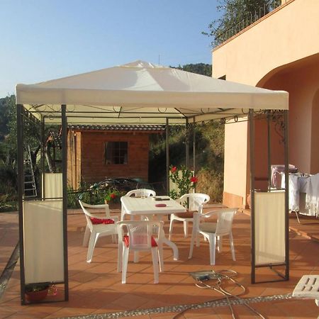 Room In Villa - Room In The Hills With Garden And Sea View San Salvatore  Екстериор снимка