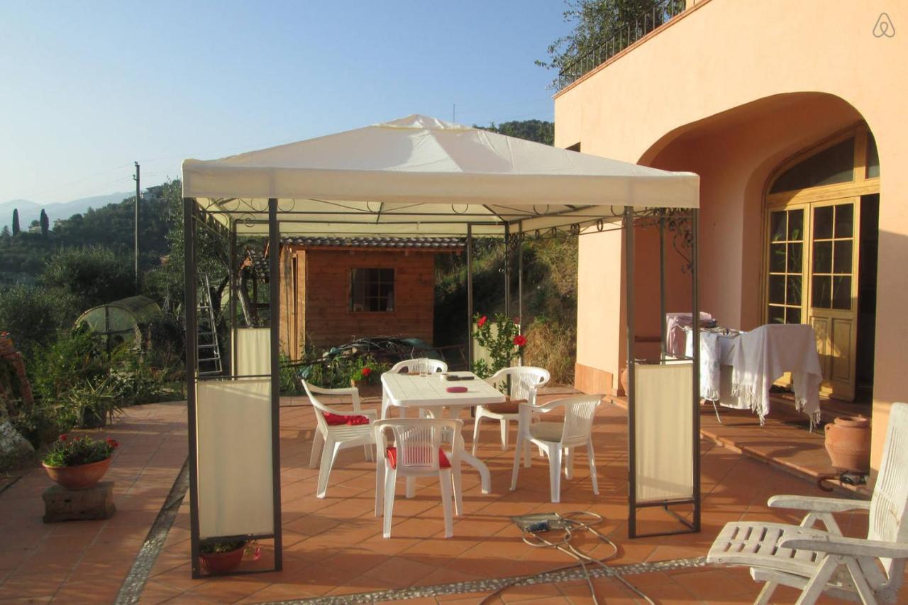 Room In Villa - Room In The Hills With Garden And Sea View San Salvatore  Екстериор снимка